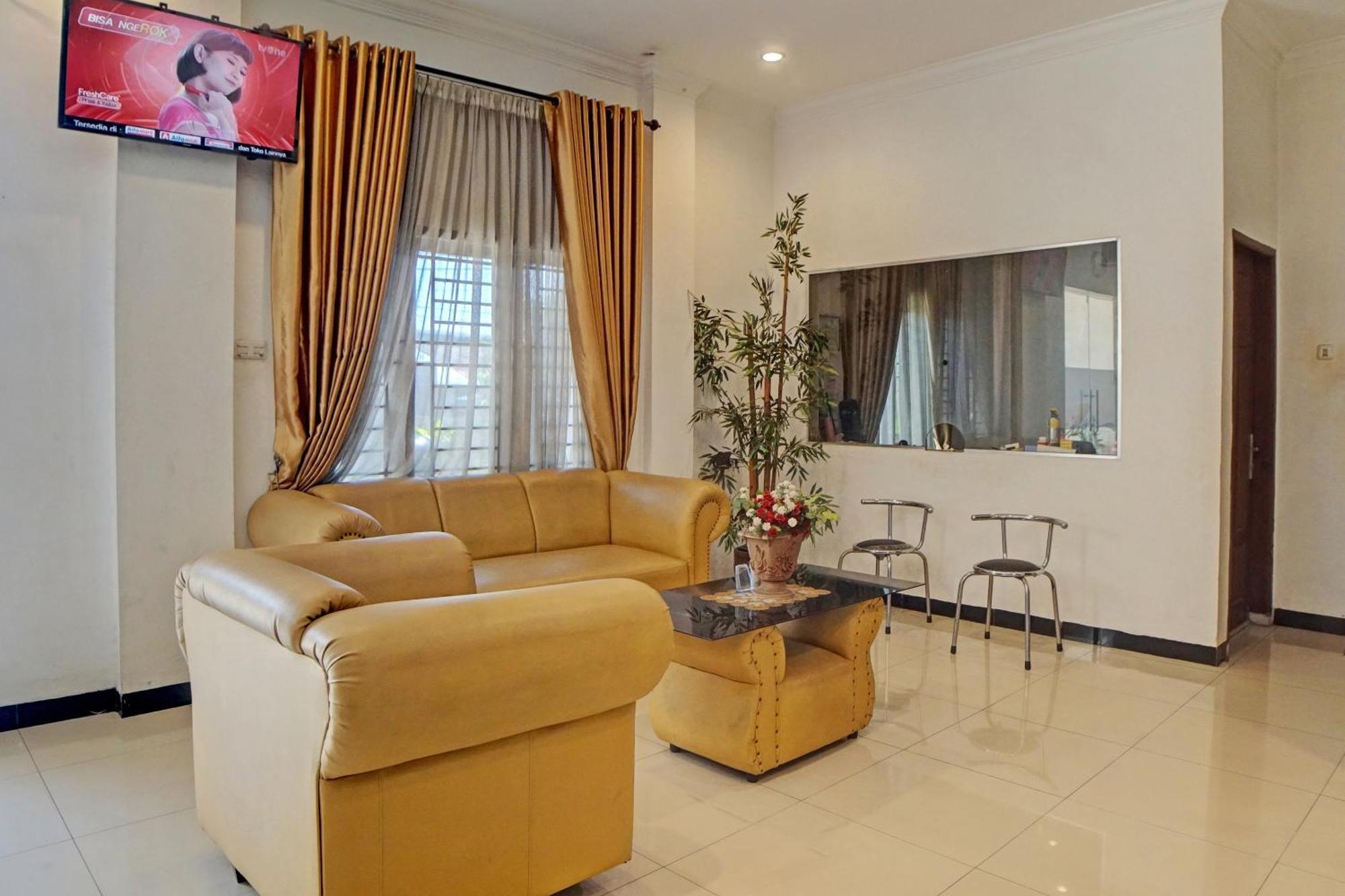 Oyo 92638 Jr Residence Syariah メダン エクステリア 写真