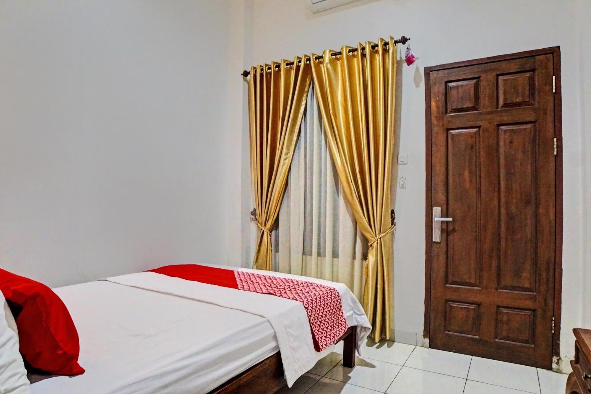 Oyo 92638 Jr Residence Syariah メダン エクステリア 写真