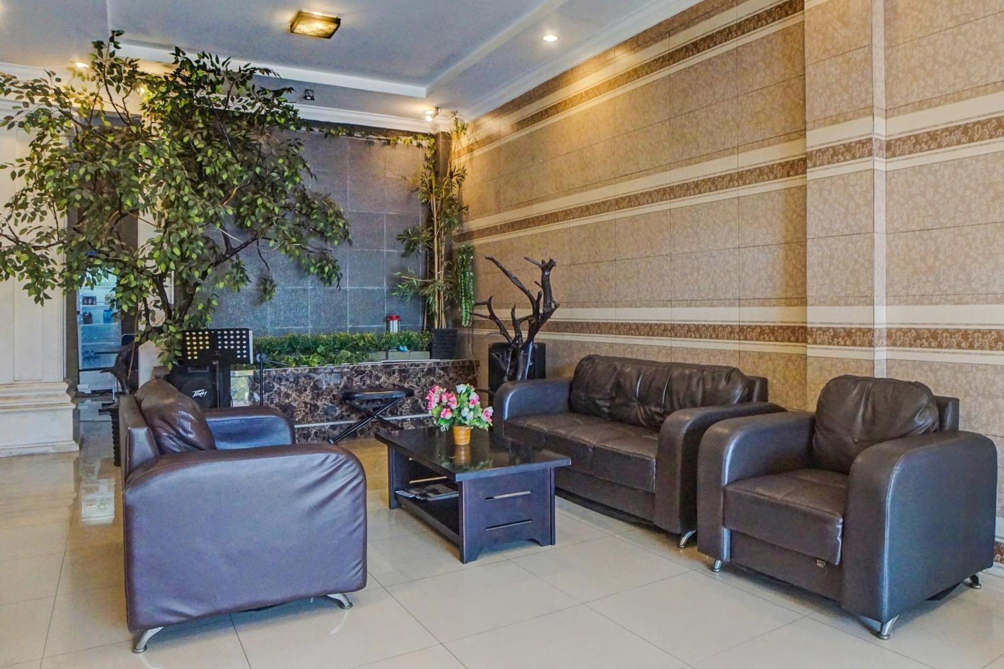 Oyo 92638 Jr Residence Syariah メダン エクステリア 写真